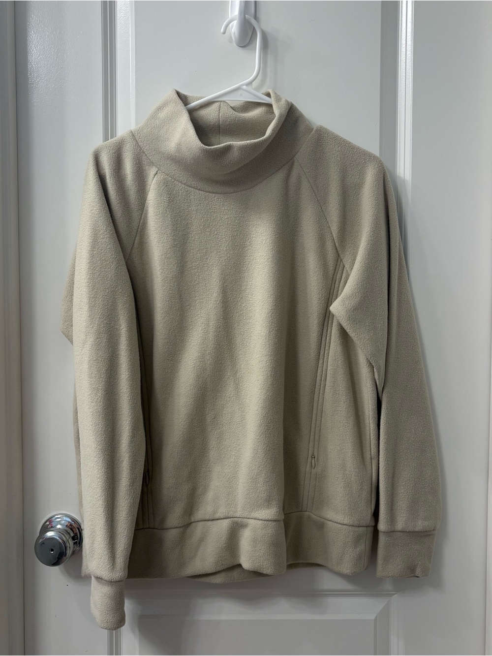 Gap Maternity Sweatshirt mock neck Tuape size m sweatshirt breast feeding zip